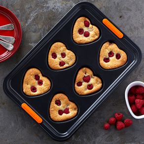 Forma para 6 Muffins em Formato Coração Unid.
