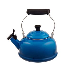 Chaleira Tradicional com Apito 1,6L Azul Marseille Le Creuset
