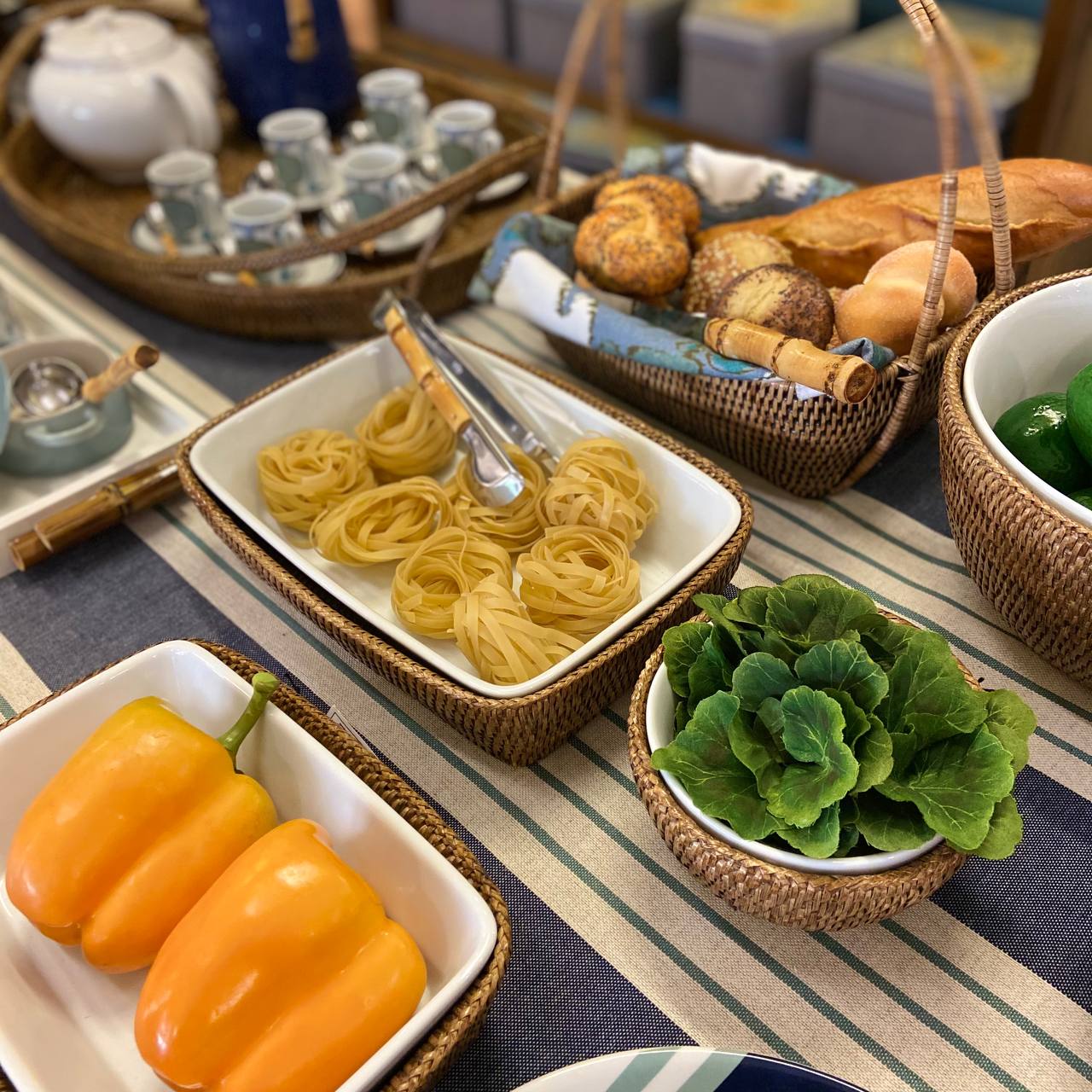 nh_travessaretangularporcelanaerattan_36134