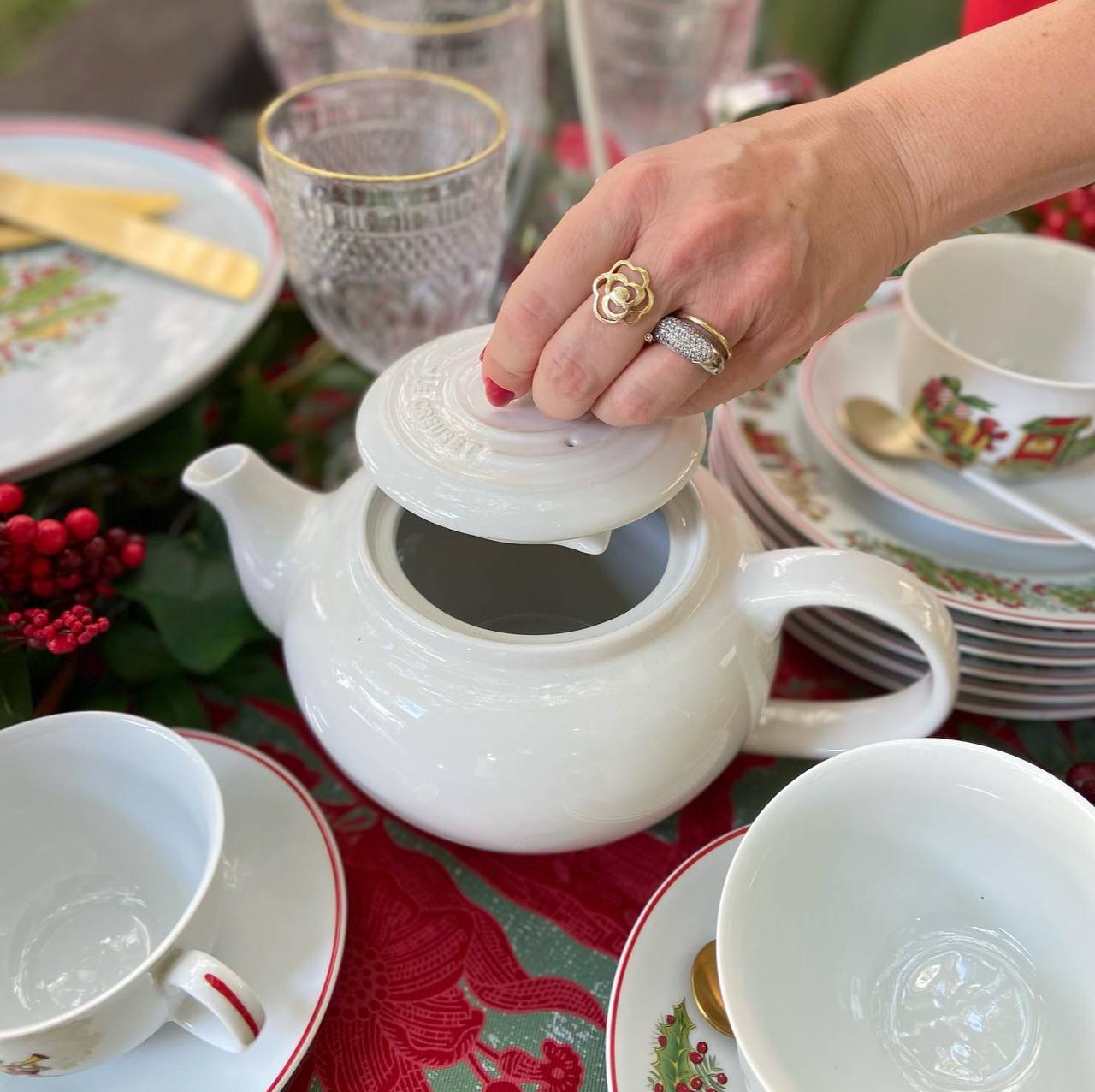 bule-le-creuset-branco
