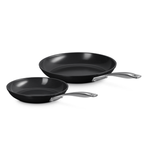Set 2 Frigideiras Rasas Non-Stick Ceramic Essential 24cm e 28cm Le Creuset
